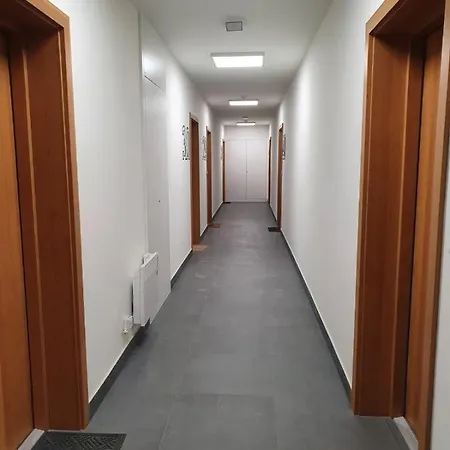 Apartment Osiedle Ptasie, New - Lux - Priv Parking