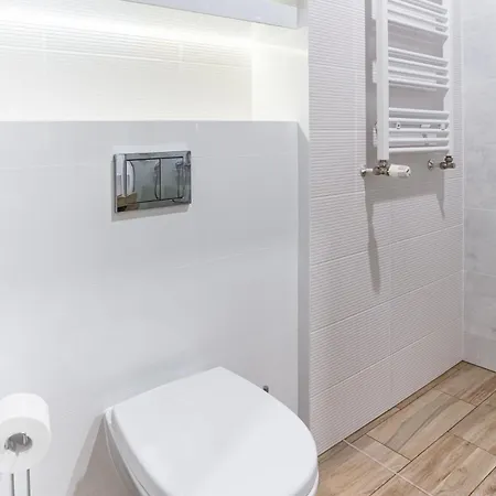 Apartment Osiedle Ptasie, New - Lux - Priv Parking Katowice