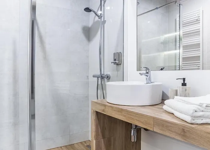 Apartment Osiedle Ptasie, New - Lux - Priv Parking Katowice